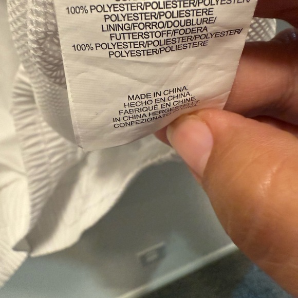 Fila Vintage Style Woman’s White Windbreaker Jacket with Stripe Sleeve size XL - Picture 10 of 10